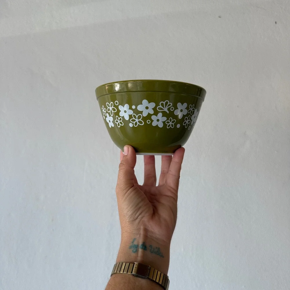 2pc Vintage Pyrex Spring Blossom Green Crazy Daisy Mixing Bowls 401 403 Set